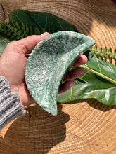 Load image into Gallery viewer, Bowls - Amethyst Aura Moon