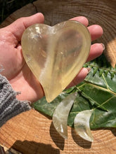 Load image into Gallery viewer, Bowls - Amethyst Aura Moon