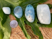 Load image into Gallery viewer, Aquamarine Tumbles - Amethyst Aura Moon