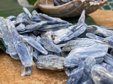 Load image into Gallery viewer, Raw Kyanite - Amethyst Aura Moon