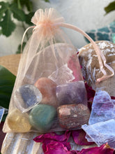 Load image into Gallery viewer, Chakra Crystal Set - Amethyst Aura Moon