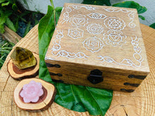 Load image into Gallery viewer, Rustic Wooden Box - Chakra - Amethyst Aura Moon