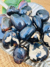 Load image into Gallery viewer, Blue Amber