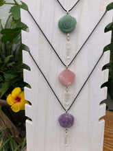 Load image into Gallery viewer, Rose Carving Necklace