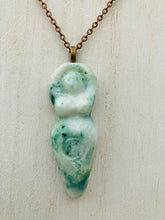 Load image into Gallery viewer, Goddess Carving Necklace